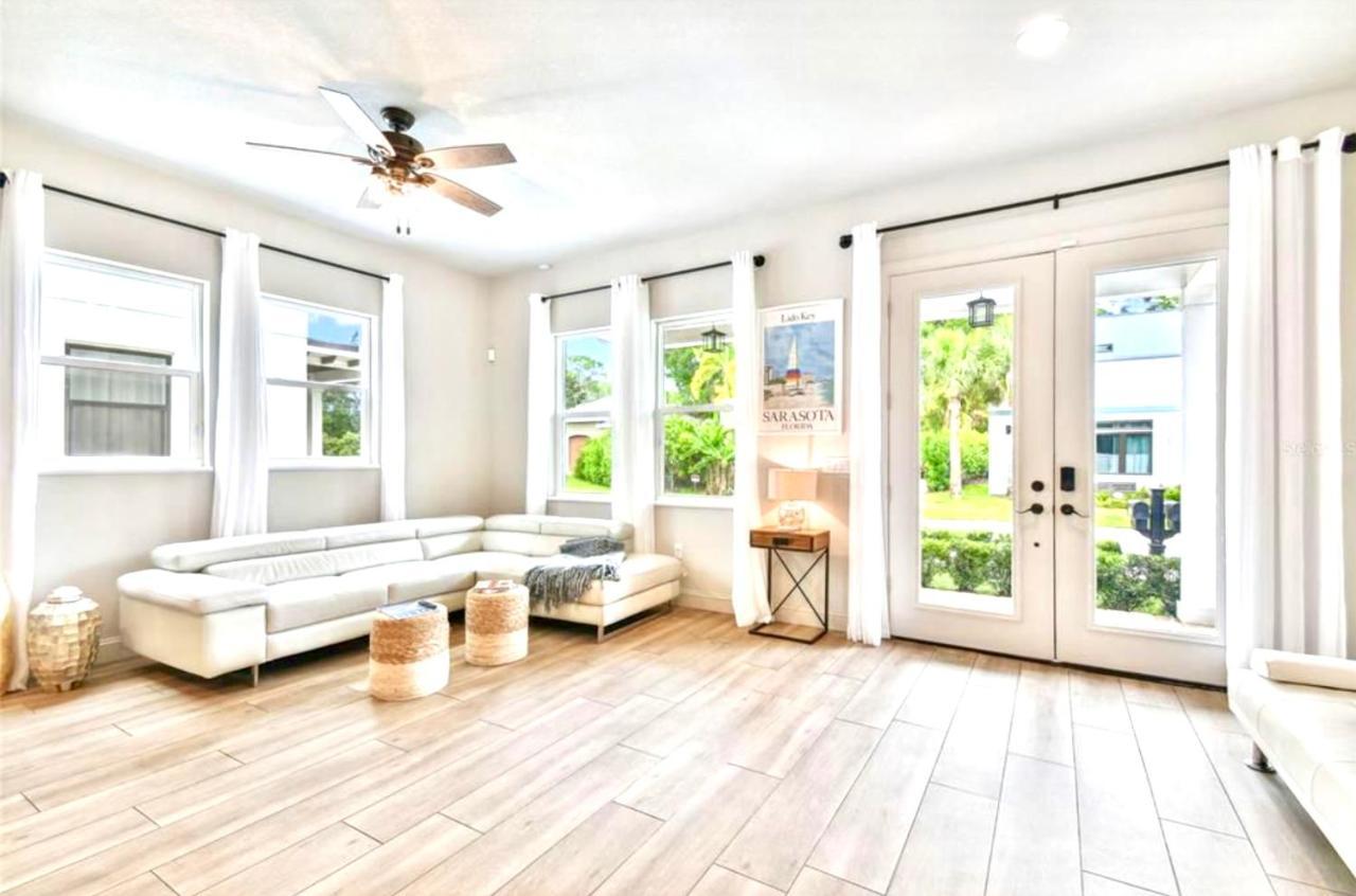 Beach-Town Pet-Friendly Downtown Home @ 10 Acre Park-629 Sarasota Luaran gambar